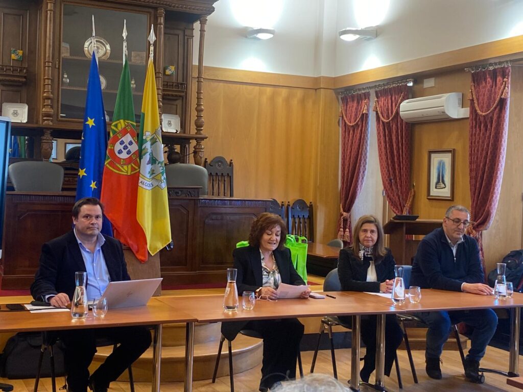 Fornos de Algodres promove igualdade no acesso ao Emprego